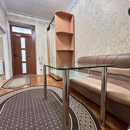 Центр, Біля Медичного Університету, Вулиця Личаківська Lviv Exteriör bild